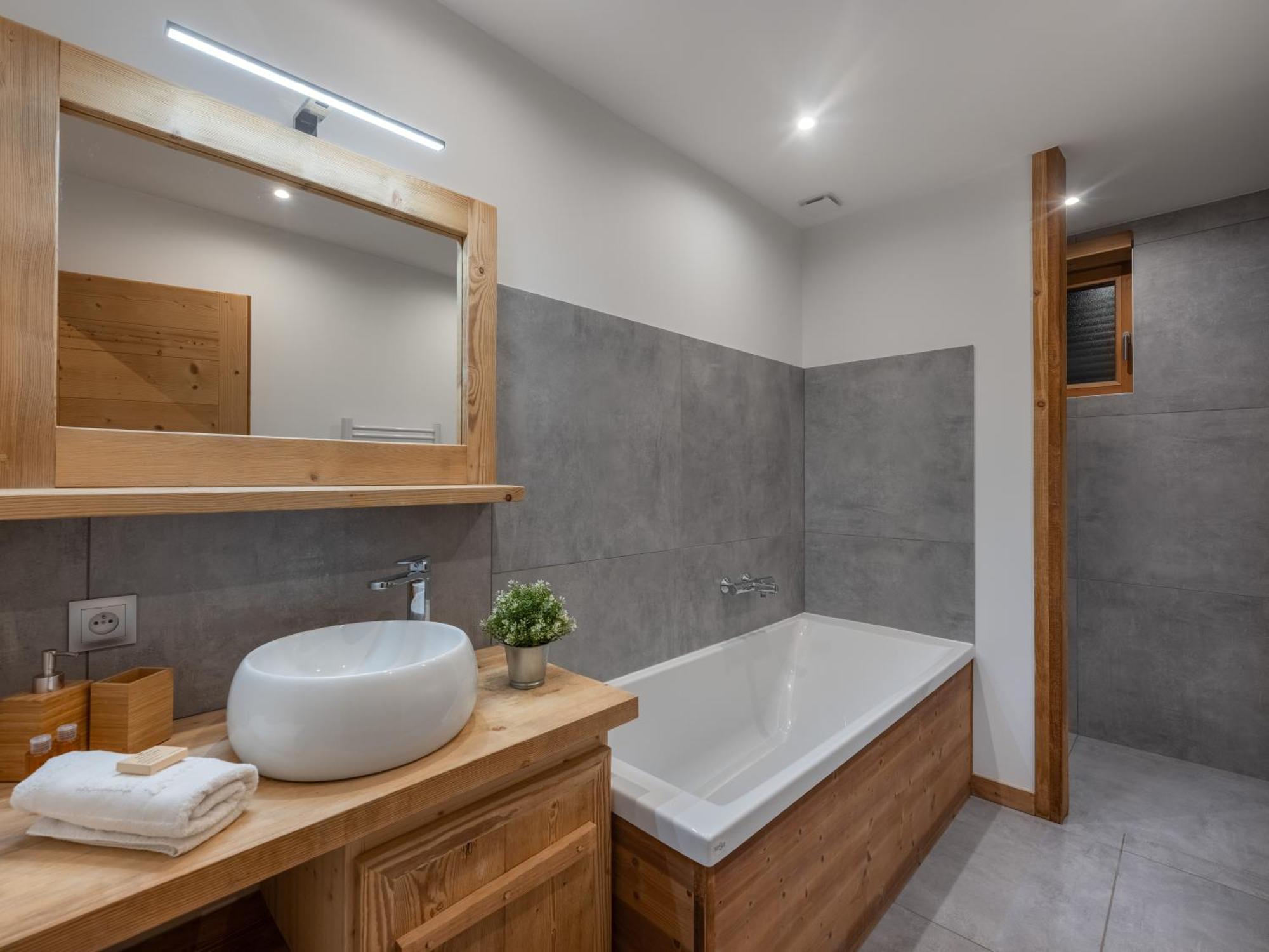 Chalet 1100 - Bo Immobilier Chatel - A Mi-Chemin Du Centre Et Du Linga - Jacuzzi Sauna Et Cheminee Dış mekan fotoğraf